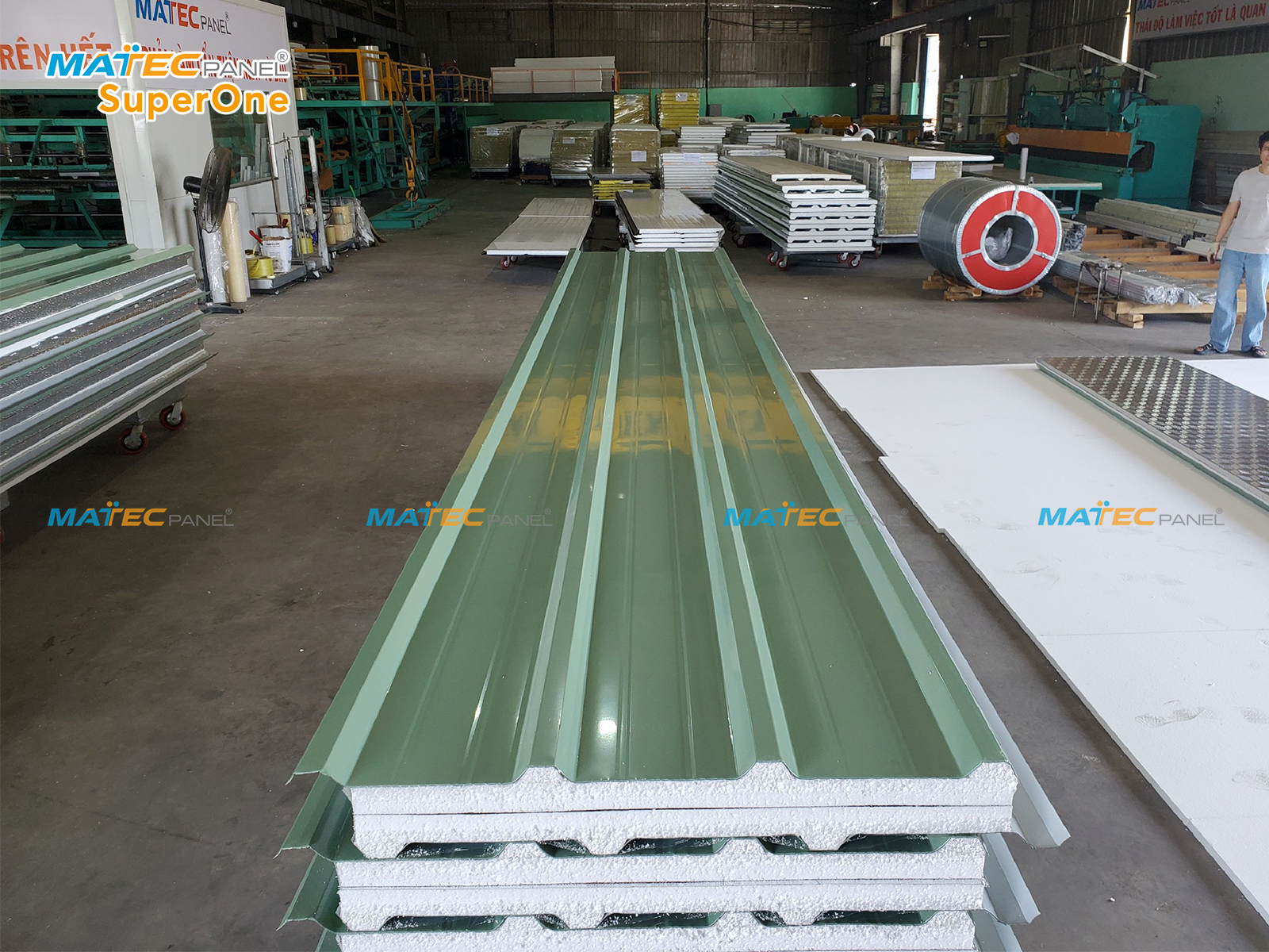 Tấm panel mái lợp tôn xốp giấy bạc giá chỉ từ 125k/m2